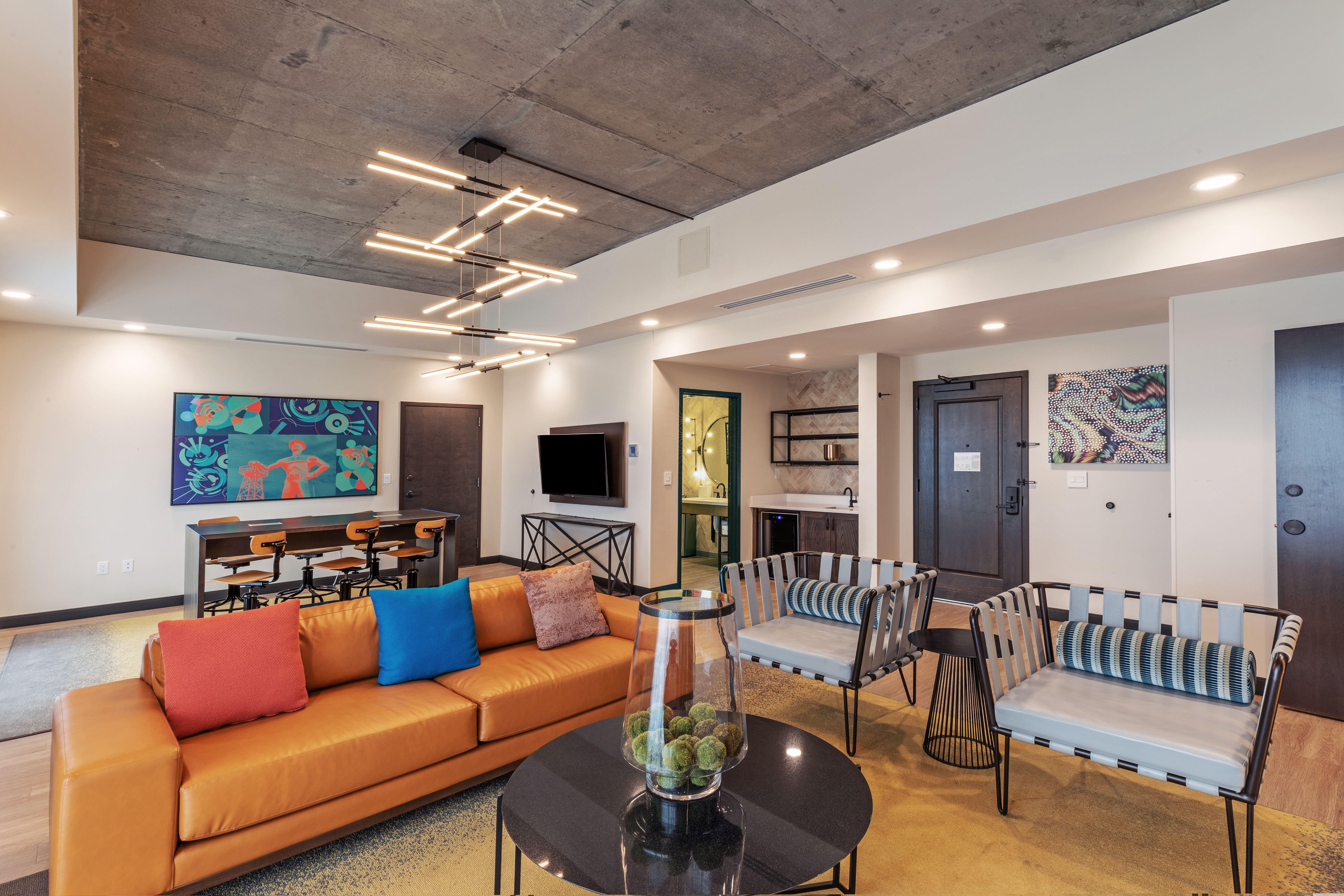 Hotel Indigo Tulsa Dwtn/Entertainment Area Buitenkant foto